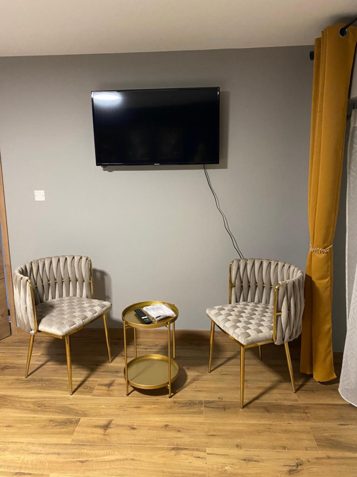 Chez Marie Et Angel Bed & Breakfast Autun Bagian luar foto