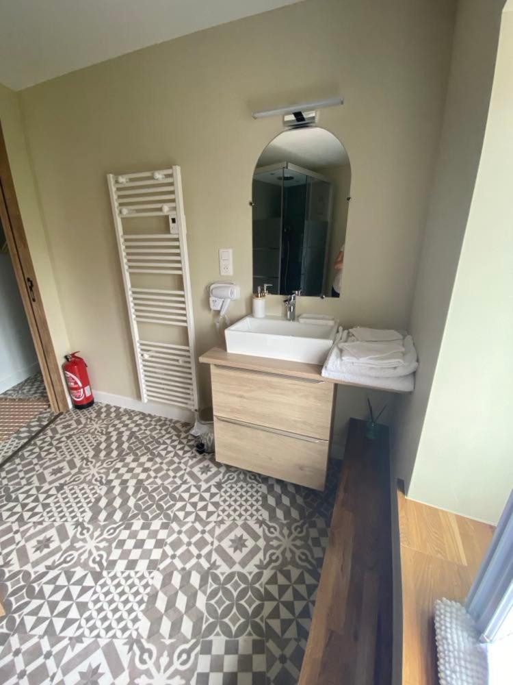 Chez Marie Et Angel Bed & Breakfast Autun Bagian luar foto