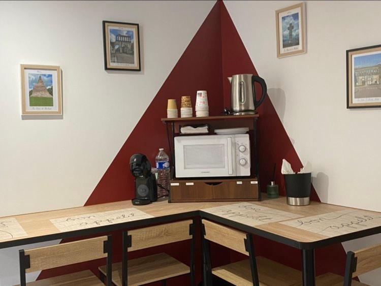 Chez Marie Et Angel Bed & Breakfast Autun Bagian luar foto